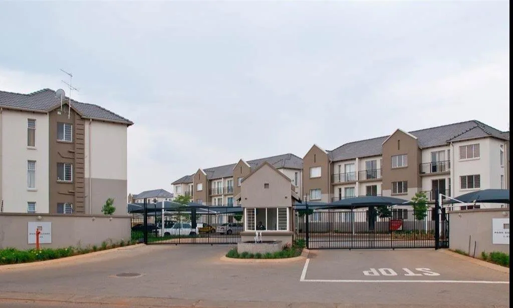 2 Bedroom Apartment / flat to rent in Klippoortje