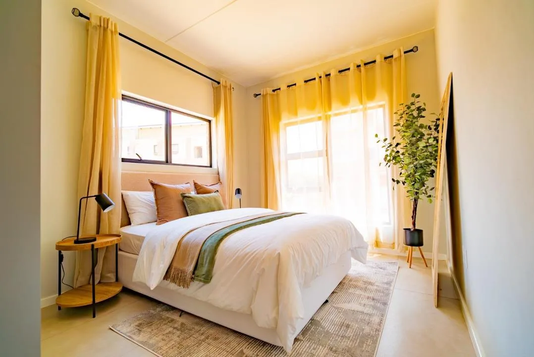 3 Bedroom Apartment / flat to rent in Bryanston