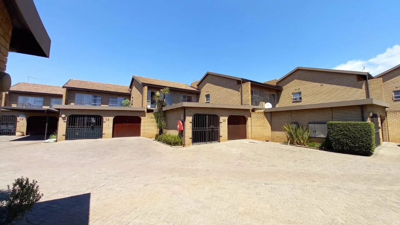 3 Bedroom Townhouse to rent in Benoni Central