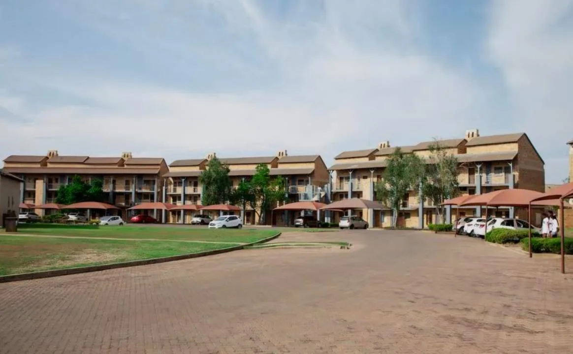 0.5 Bedroom House to rent in Karenpark
