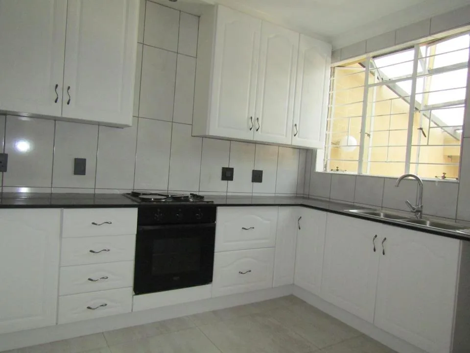 3 Bedroom Apartment / flat to rent in Mondeor