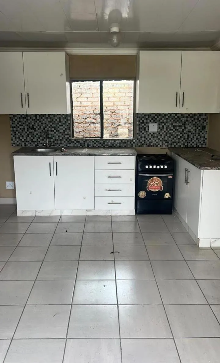 1 Bedroom Apartment / flat to rent in Alberton North