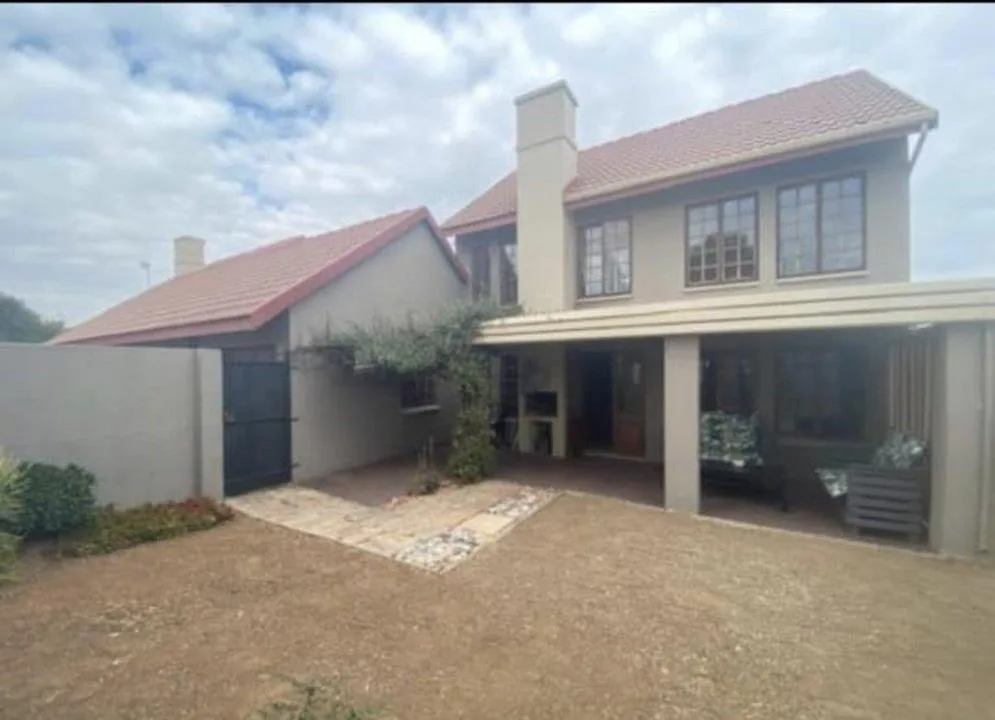 3 Bedroom Townhouse to rent in Brooklands Lifestyle Estate