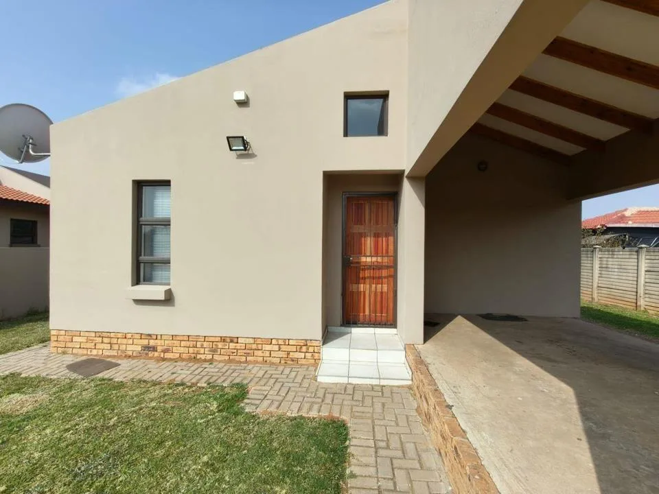 2 Bedroom House to rent in Kookrus