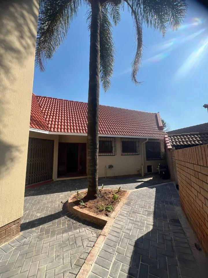 3 Bedroom House to rent in Bedfordview