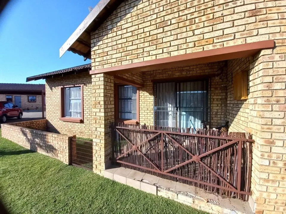 2 Bedroom Townhouse to rent in Riversdale