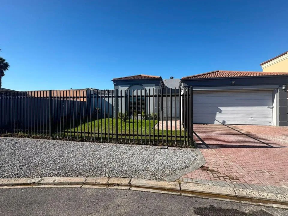 4 Bedroom House to rent in Parklands