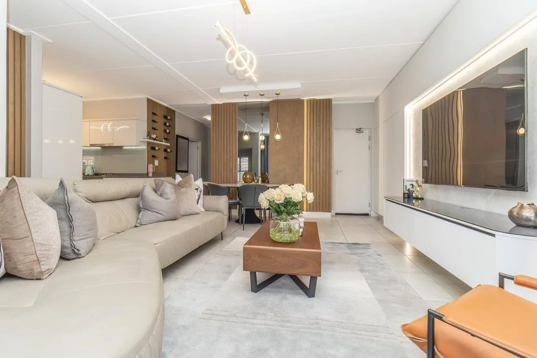 3 Bedroom Apartment / flat to rent in The Polofields