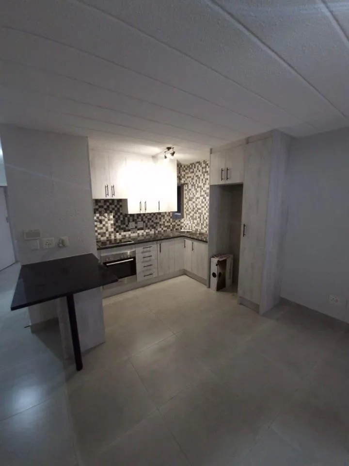 1 Bedroom Apartment / flat to rent in Morningside