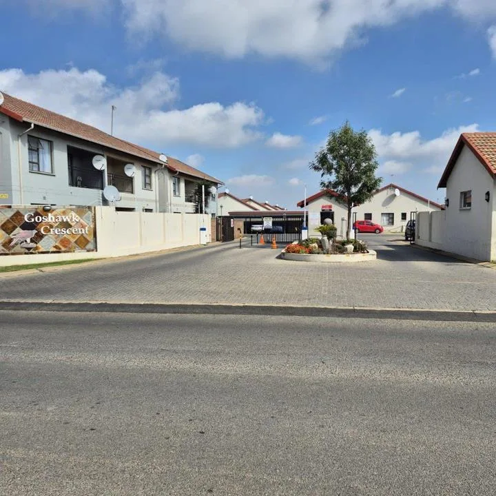 3 Bedroom Townhouse to rent in Parkrand