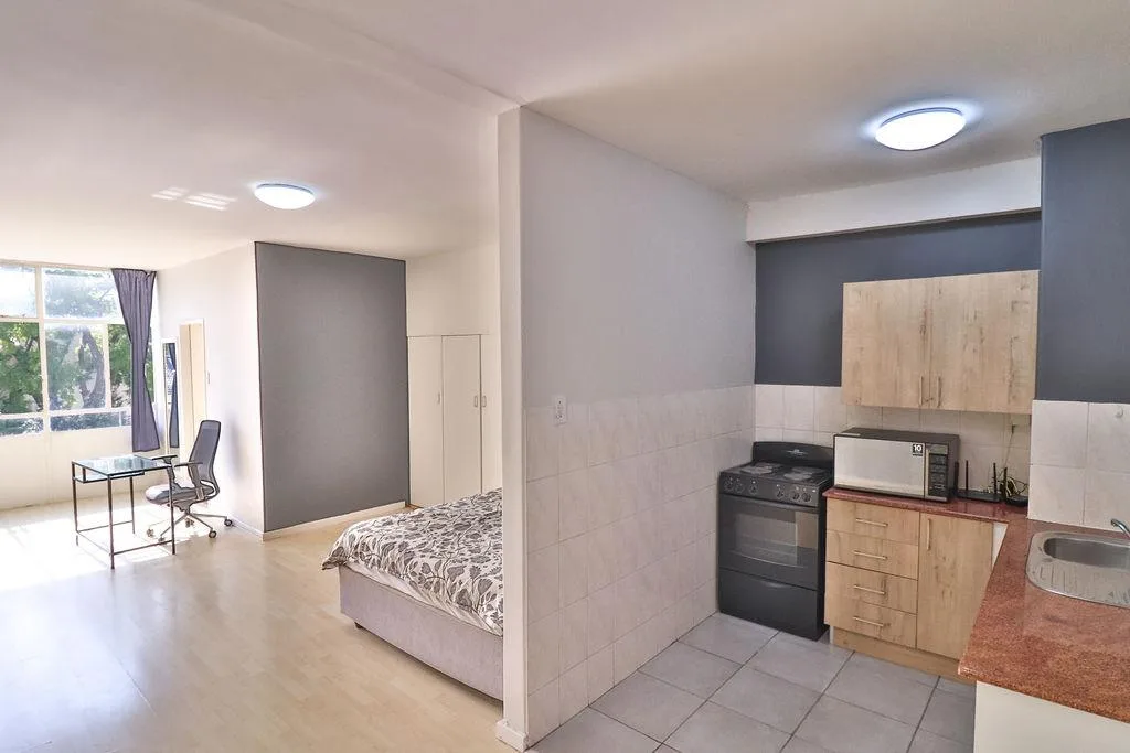 0.5 Bedroom Apartment / flat to rent in Illovo