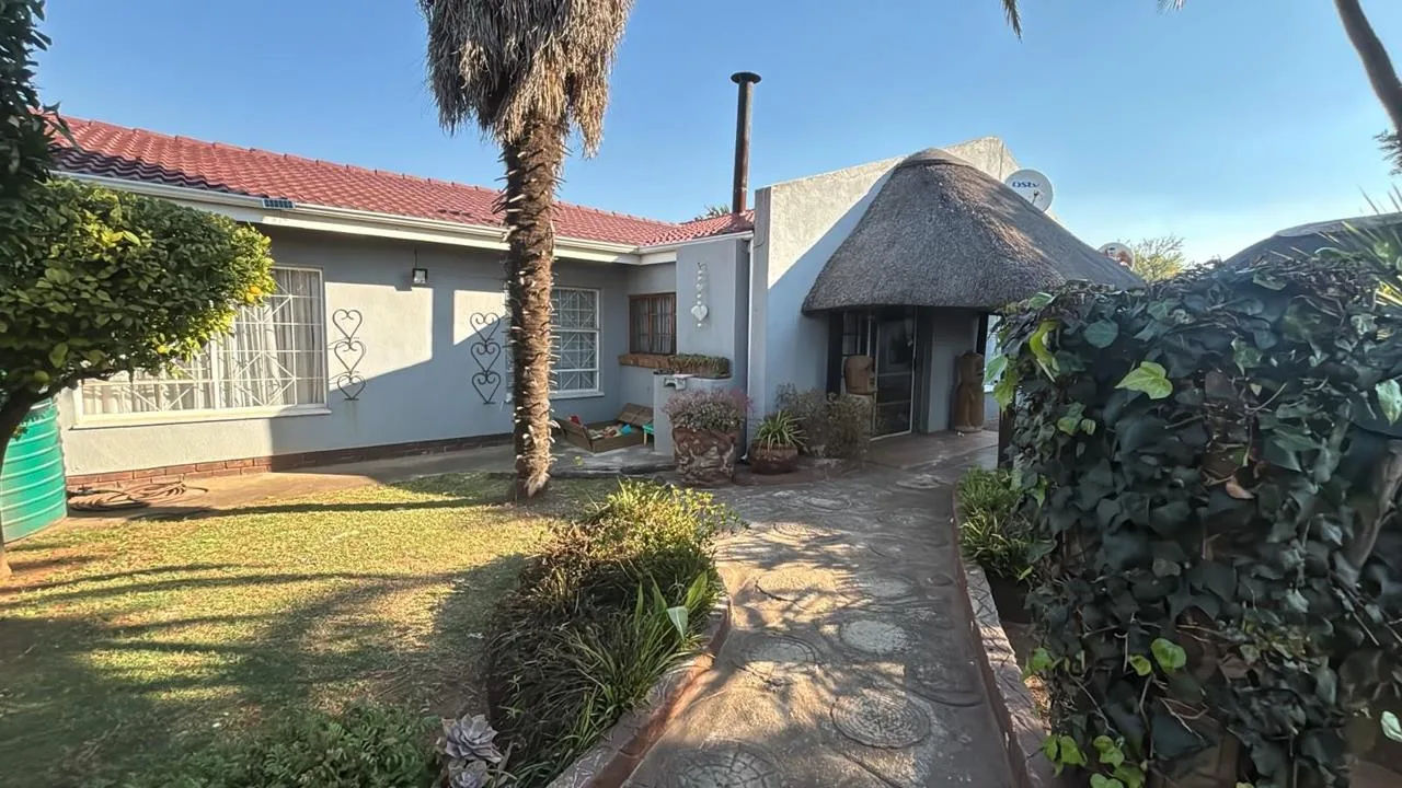 3 Bedroom House to rent in Struisbult