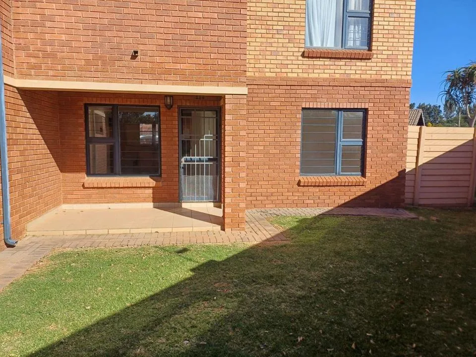 2 Bedroom Apartment / flat to rent in Olympus AH