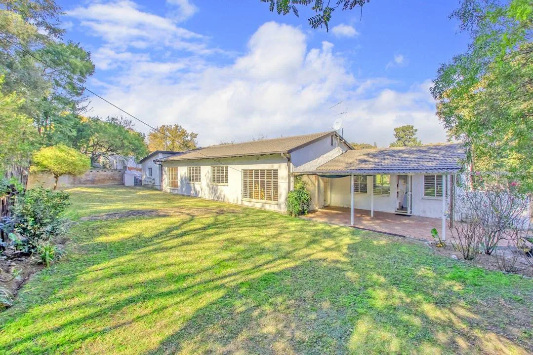 4 Bedroom House to rent in Bryanston