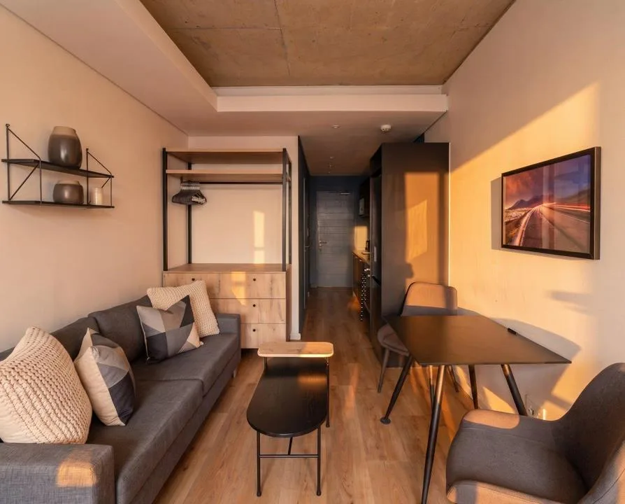 Apartment / flat to rent in Sea Point