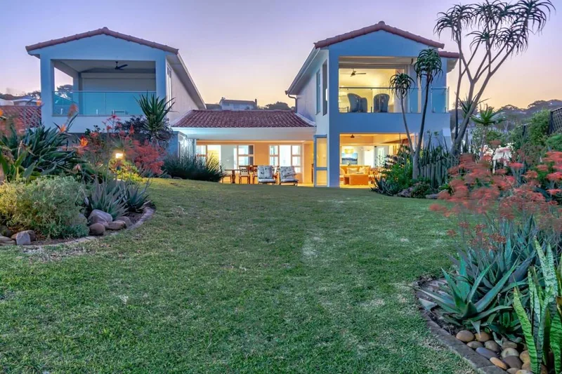 4 Bedroom Townhouse to rent in Umhlanga Central