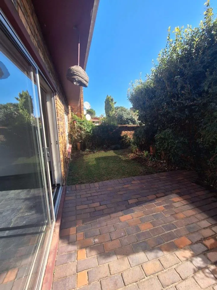 2 Bedroom Townhouse to rent in Mayfield Park