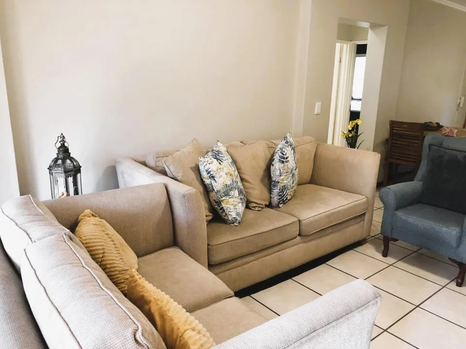 2 Bedroom Apartment / flat to rent in Maroeladal