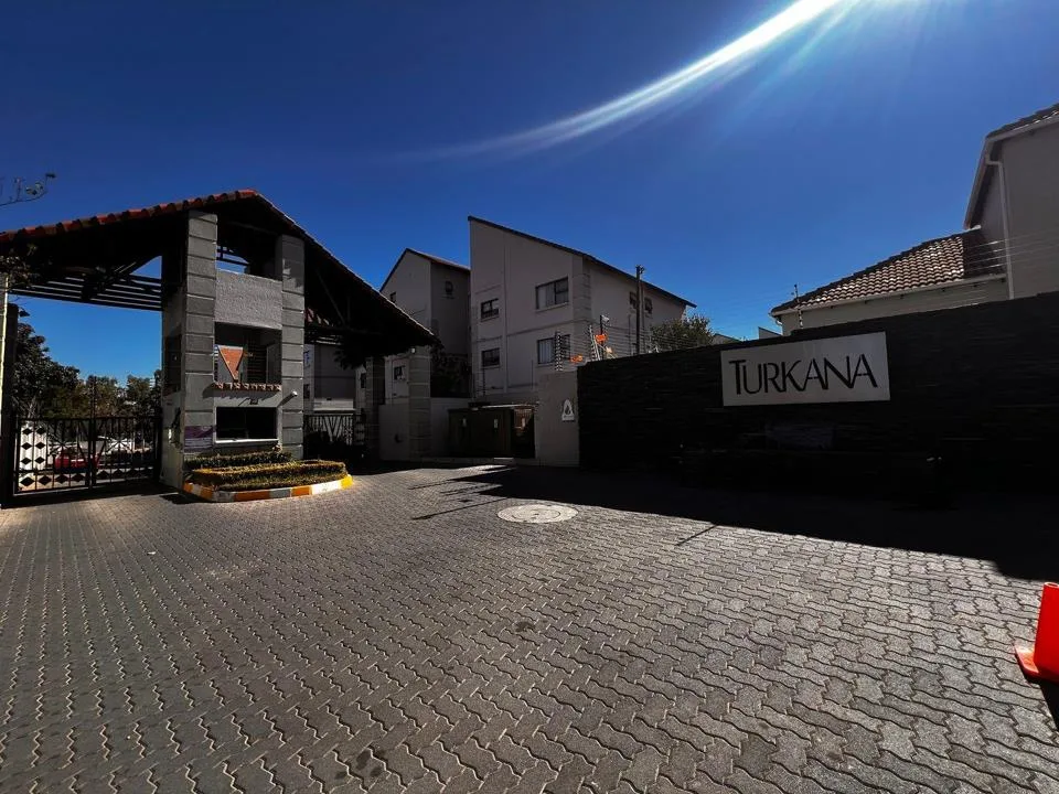 2 Bedroom Apartment / flat to rent in Sunninghill