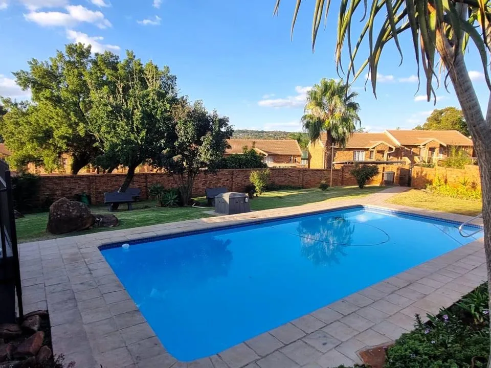 3 Bedroom Apartment / flat to rent in Faerie Glen