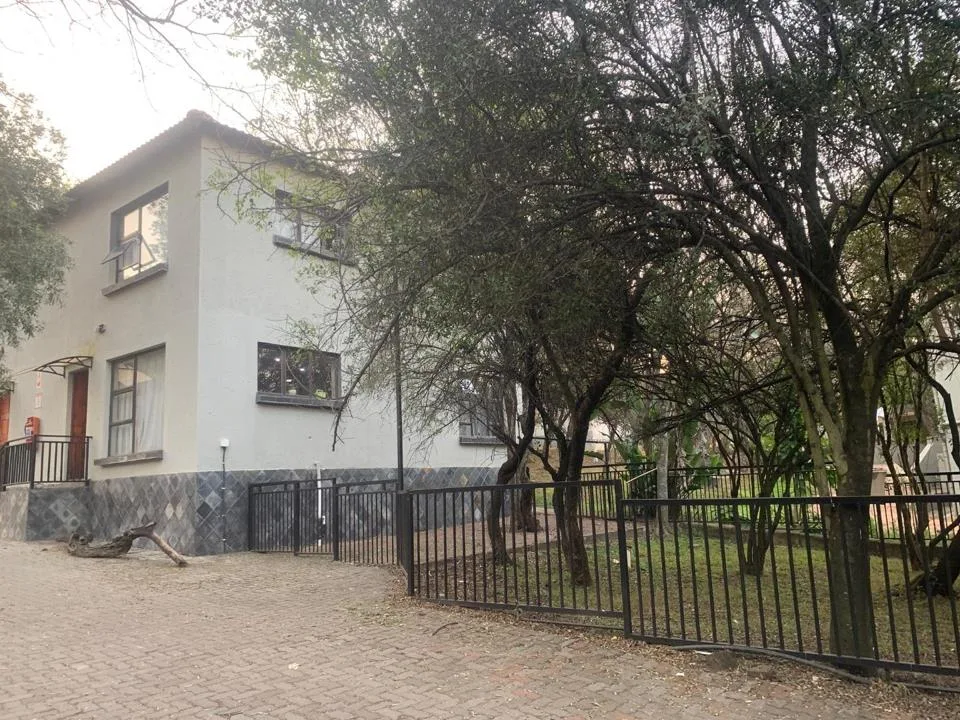 3 Bedroom Townhouse to rent in Roodeplaat