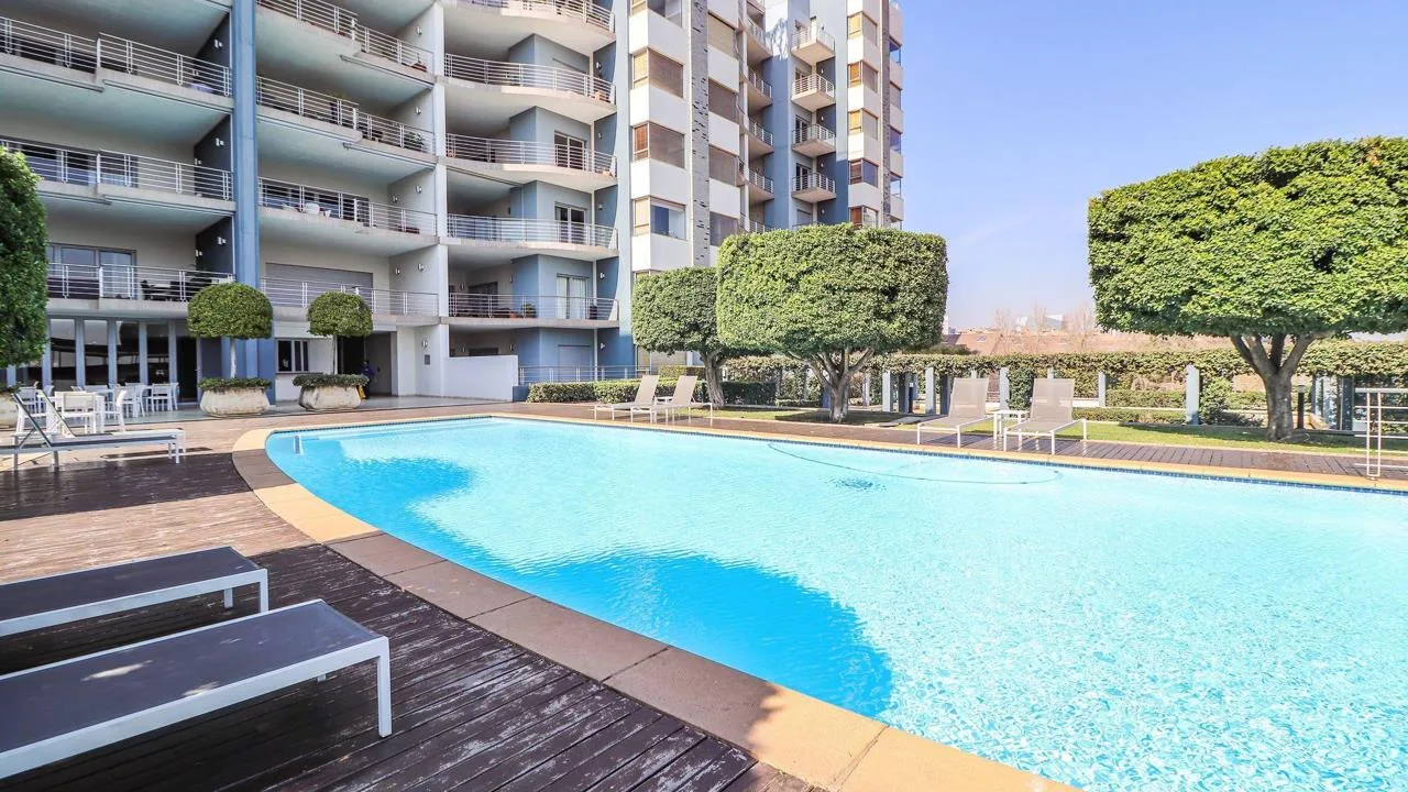 3 Bedroom Apartment / flat to rent in Morningside