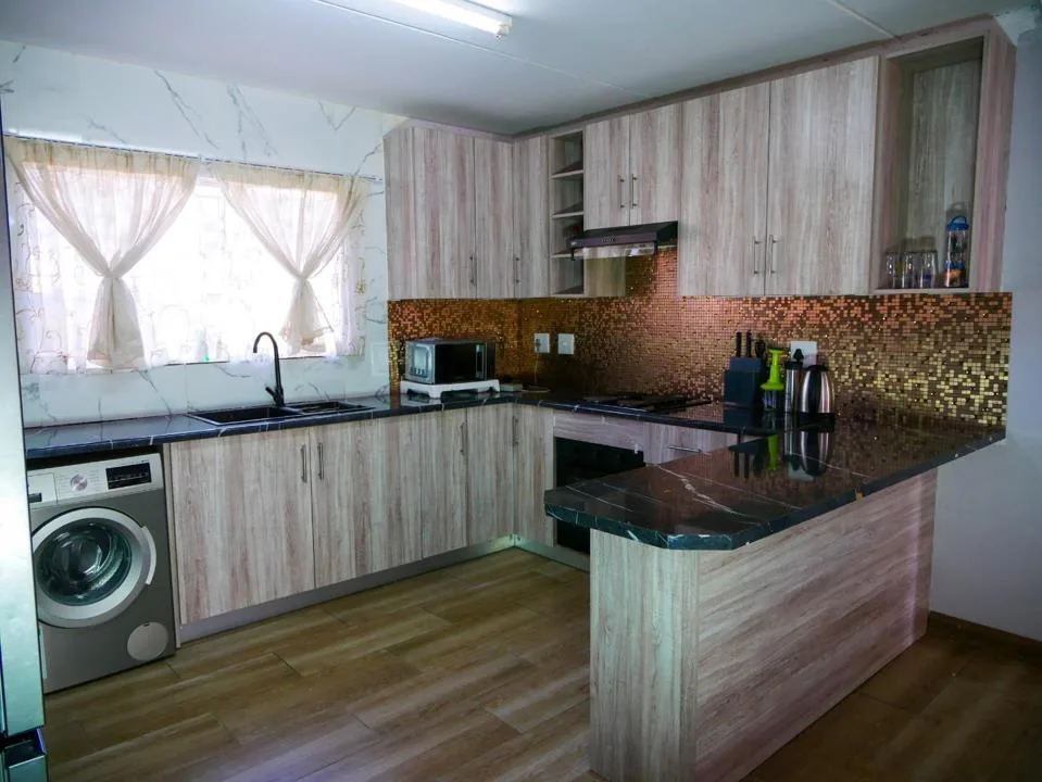 2 Bedroom Apartment / flat to rent in Buccleuch