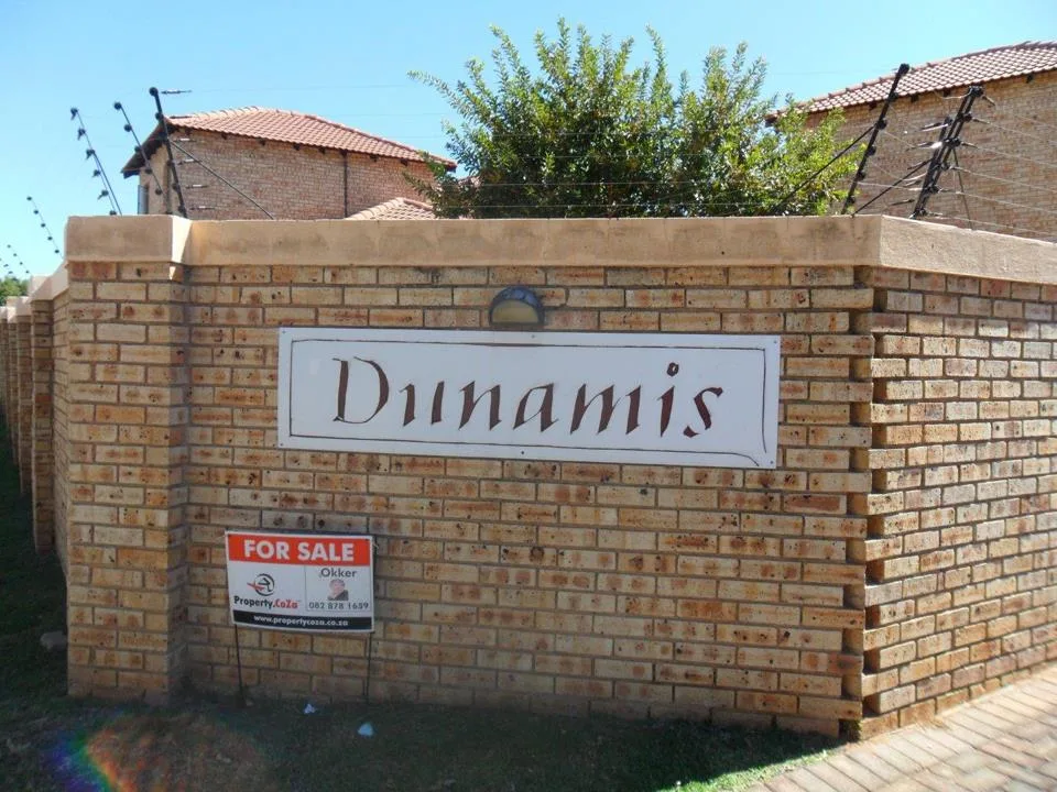2 Bedroom Townhouse to rent in Witpoortjie