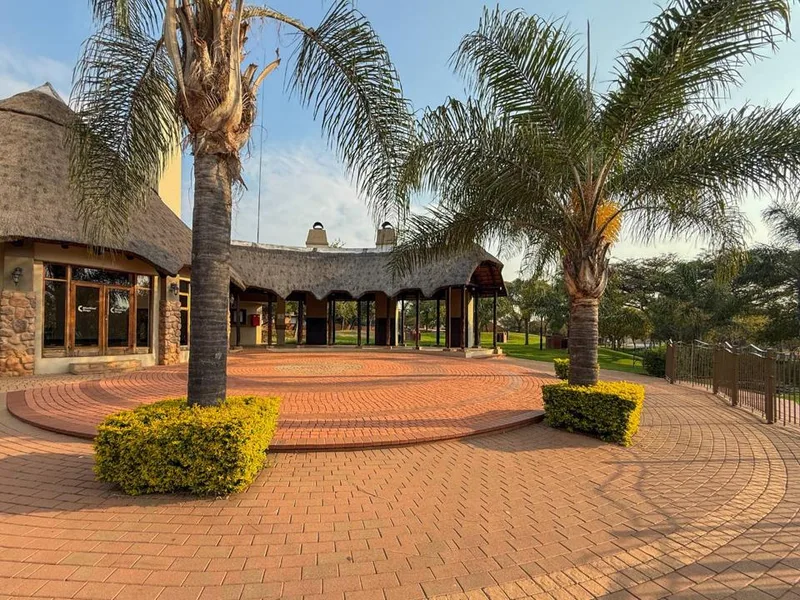 2 Bedroom Apartment / flat to rent in Mooikloof Ridge
