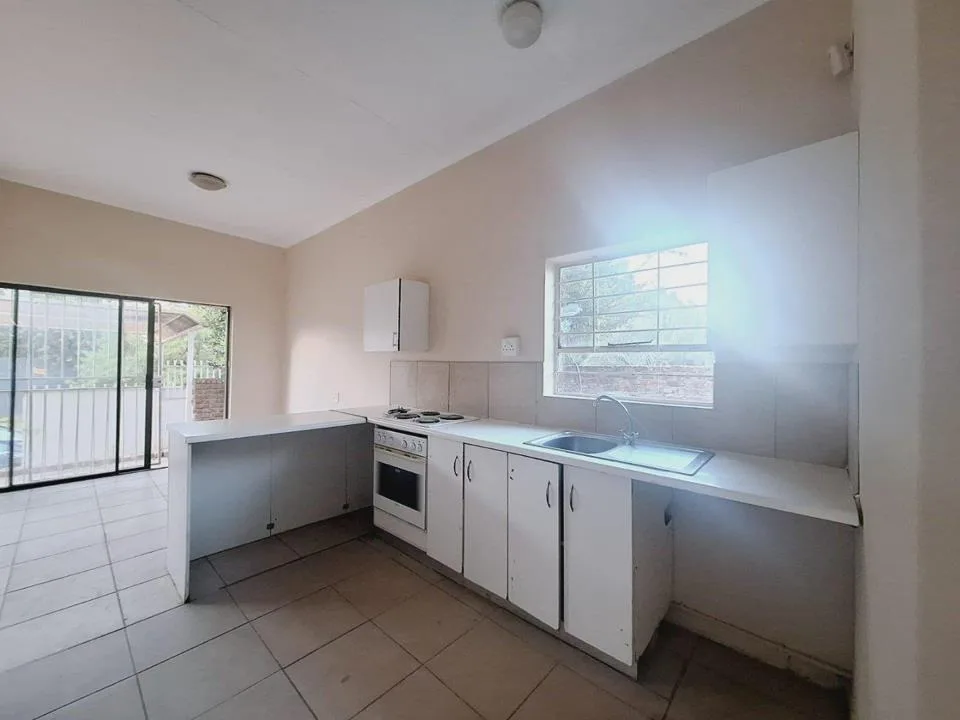 2 Bedroom Apartment / flat to rent in Waterkloof Heights