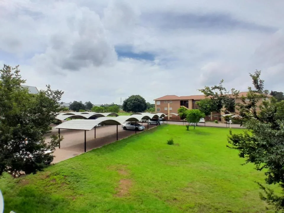 3 Bedroom Apartment / flat to rent in Glen Lauriston