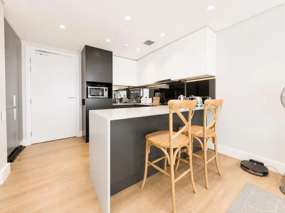 1 Bedroom Apartment / flat to rent in Melrose Arch