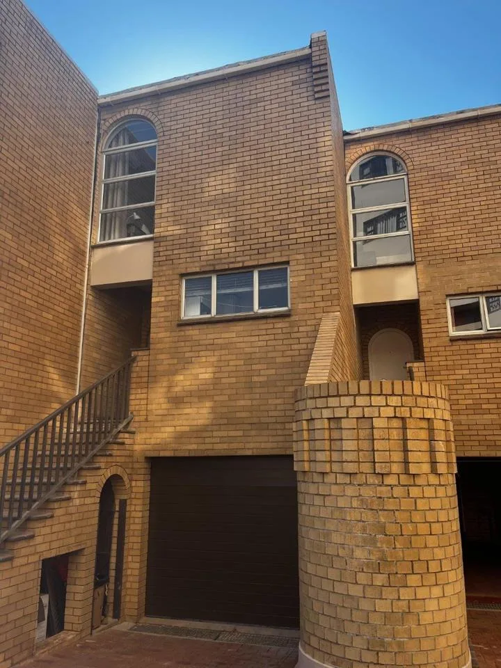 3 Bedroom Apartment / flat to rent in Umhlanga Central