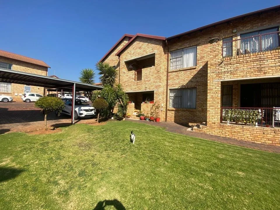 3 Bedroom Apartment / flat to rent in Roodekrans