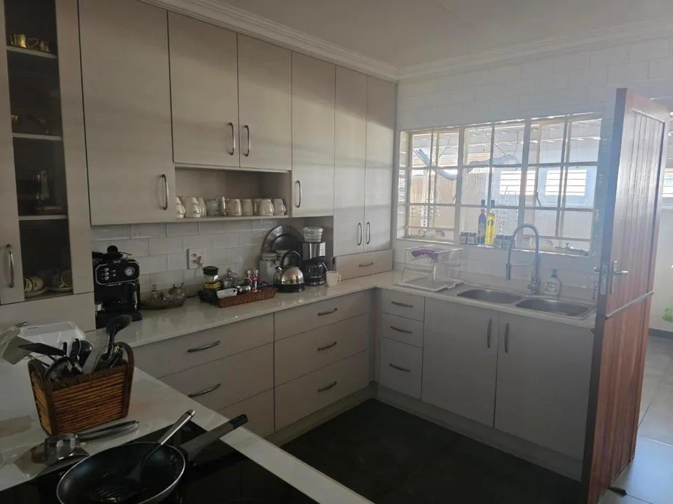 2 Bedroom Townhouse to rent in Die Wilgers
