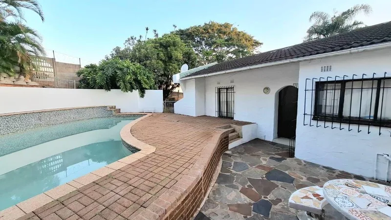 3 Bedroom House to rent in Carrington Heights