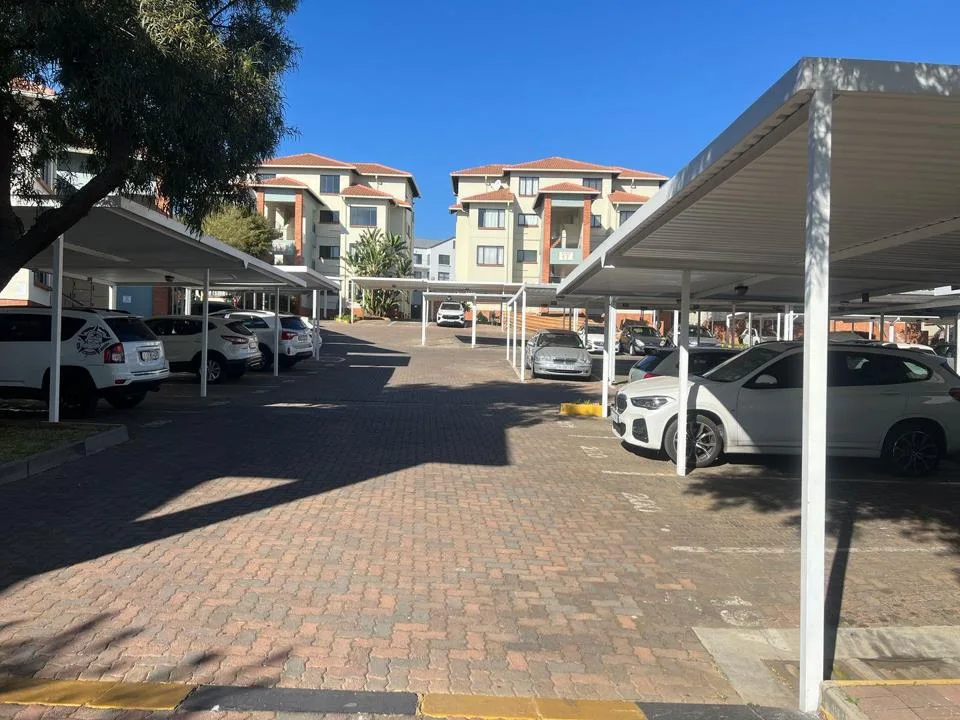 2 Bedroom Apartment / flat to rent in Acacia