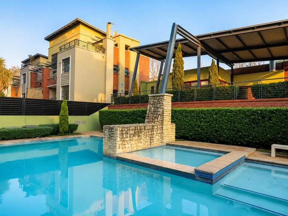 2 Bedroom Apartment / flat to rent in Douglasdale