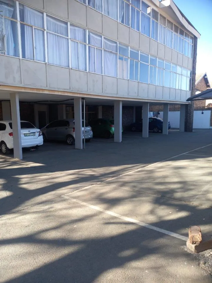 2 Bedroom Apartment / flat for sale in Elandsheuwel