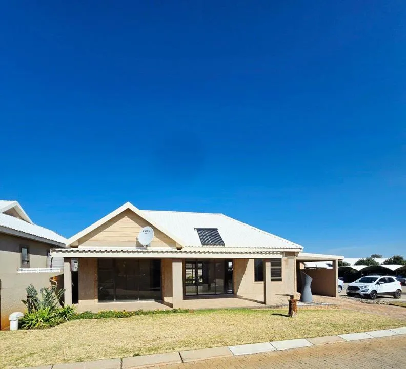 2 Bedroom House for sale in Wilkoppies