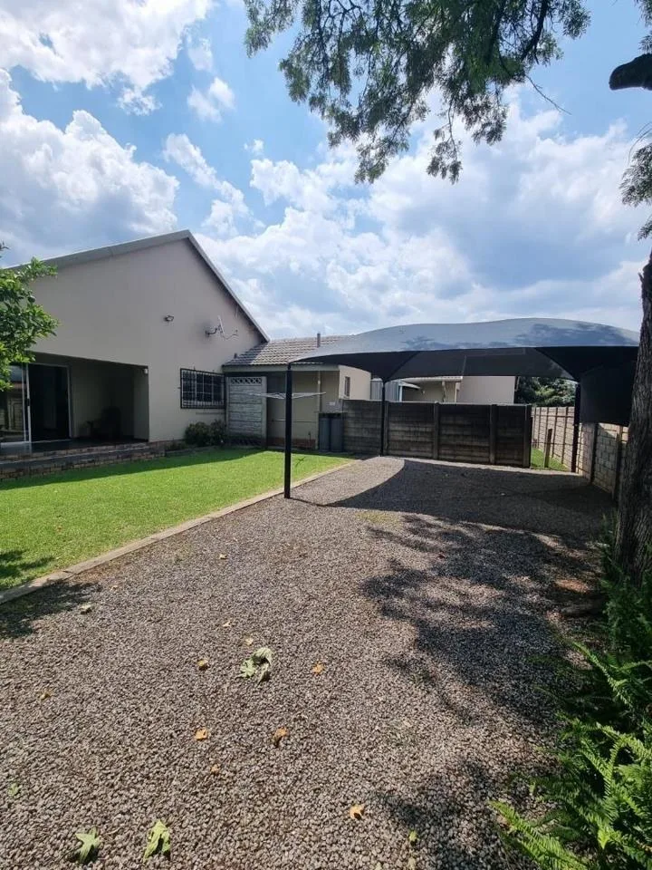 2 Bedroom Apartment / flat to rent in Barry Hertzog Park