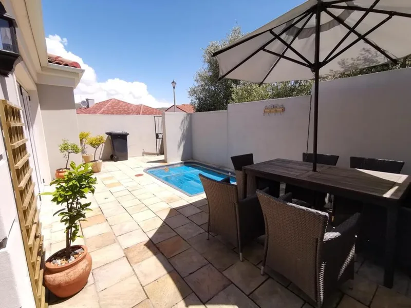 3 Bedroom House to rent in Van Riebeeckshof