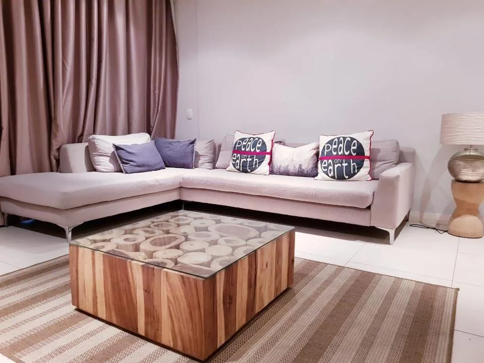 3 Bedroom Apartment / flat to rent in Umhlanga Central