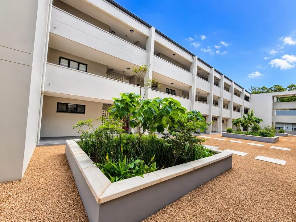 2 Bedroom Apartment / flat to rent in Emberton Estate