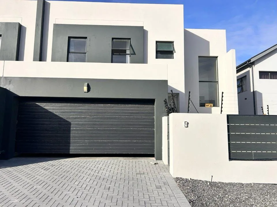 4 Bedroom House to rent in Sandown
