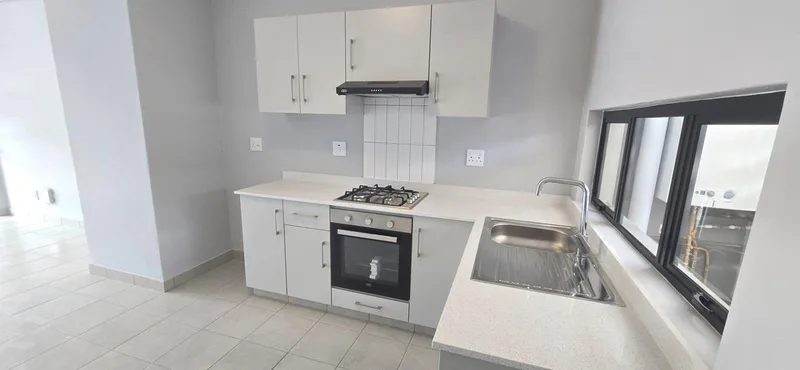 2 Bedroom Apartment / flat to rent in Emberton Estate