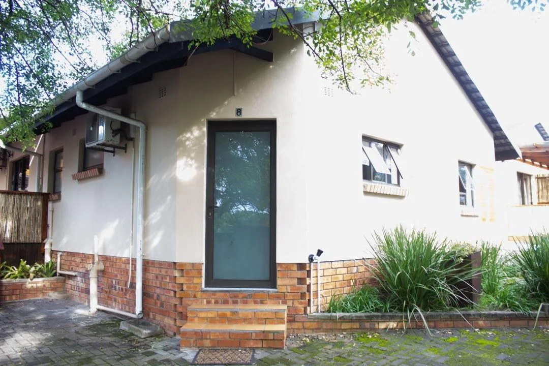 0.5 Bedroom Apartment / flat to rent in Meer En See