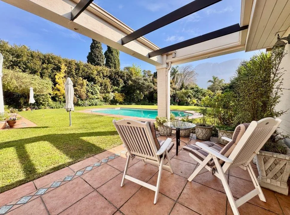 1 Bedroom Apartment / flat to rent in Claremont Upper