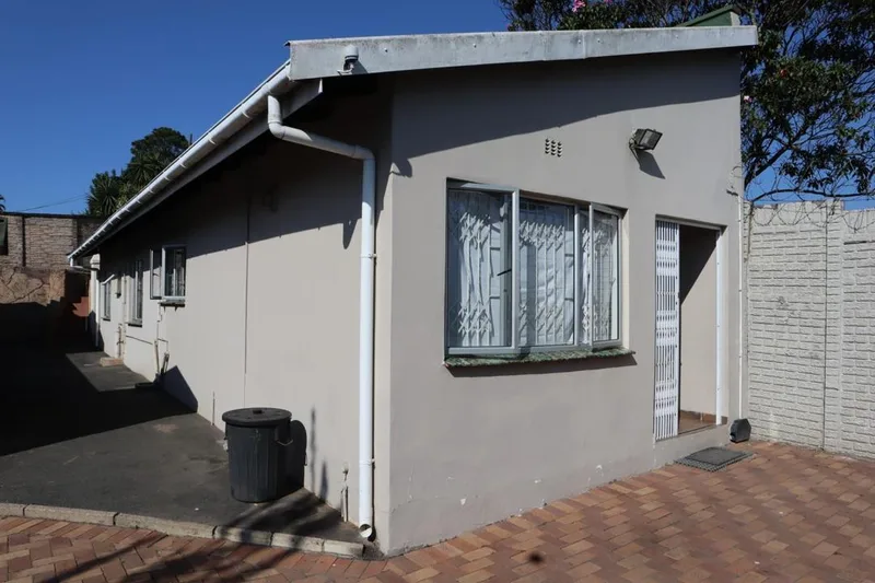 2 Bedroom Apartment / flat to rent in Ashley