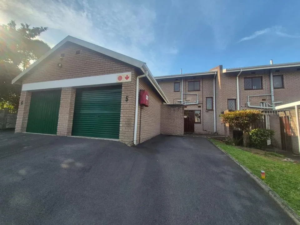 3 Bedroom Townhouse to rent in Escombe